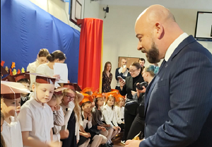 Pasowanie pierwszoklasistów